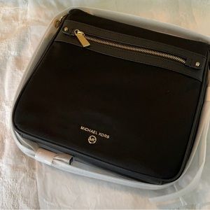New with tag! Michael Kors cross body purse